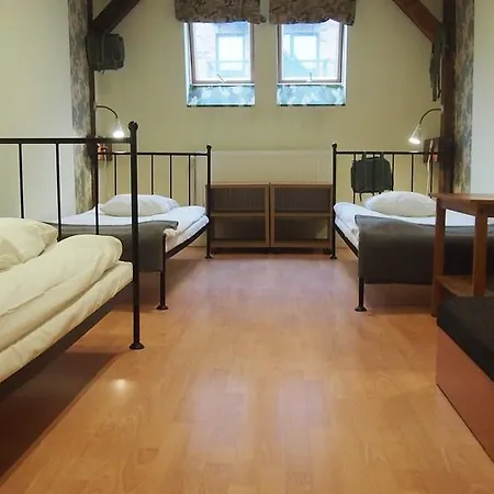 ホステル Hostel Baza 15 *