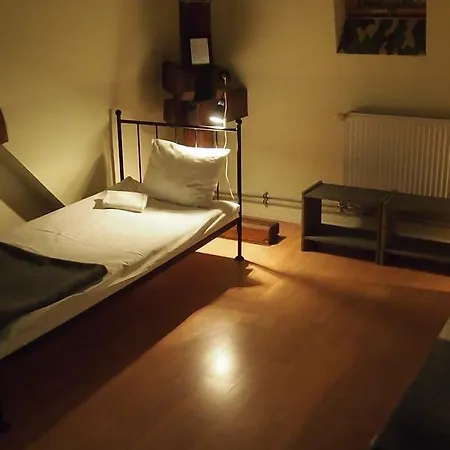 Hostel Baza 15 ヴロツワフ