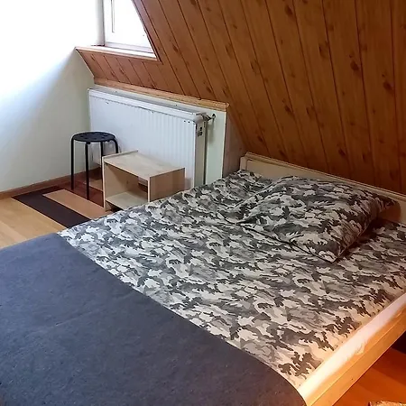 Hostel Baza 15 ホステル