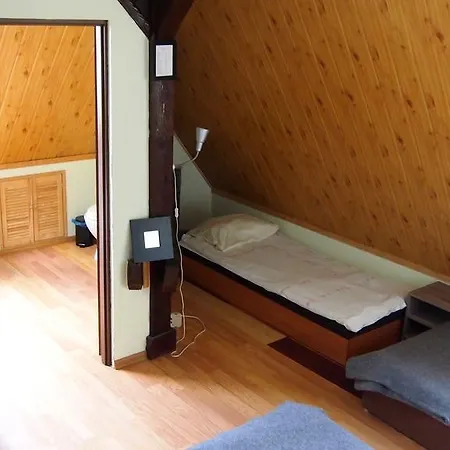 ホステル Hostel Baza 15 *