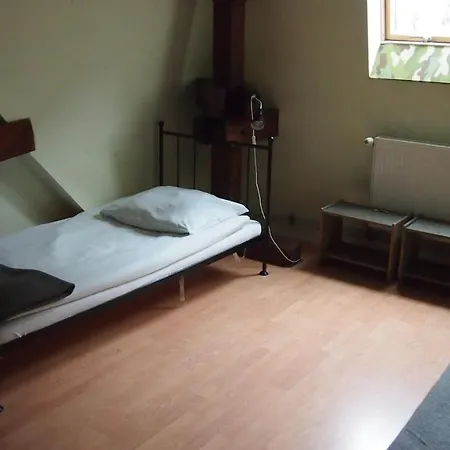 ホステル Hostel Baza 15 *