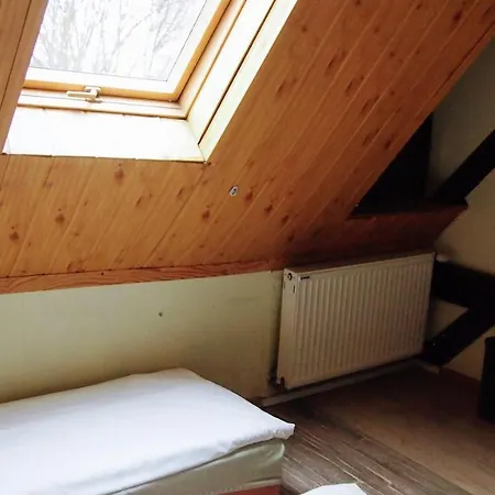 Hostel Baza 15 ホステル